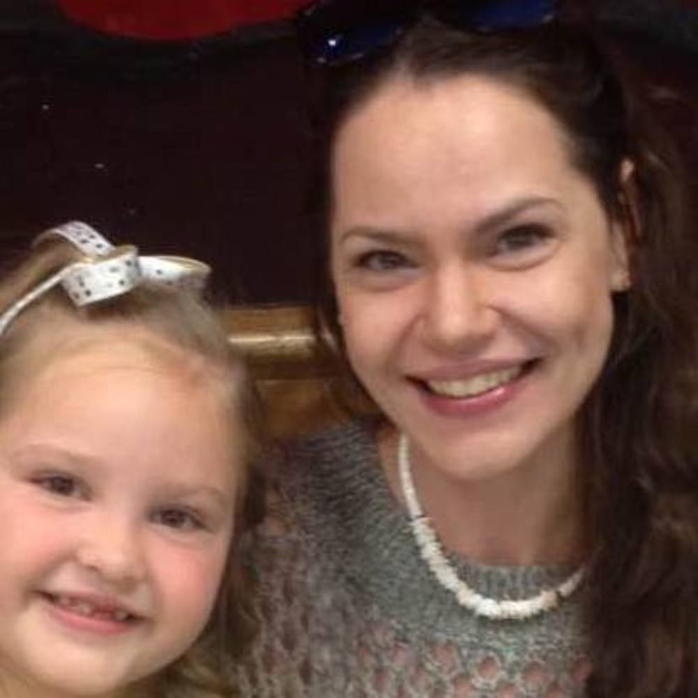 Meet your Posher, Cynthia